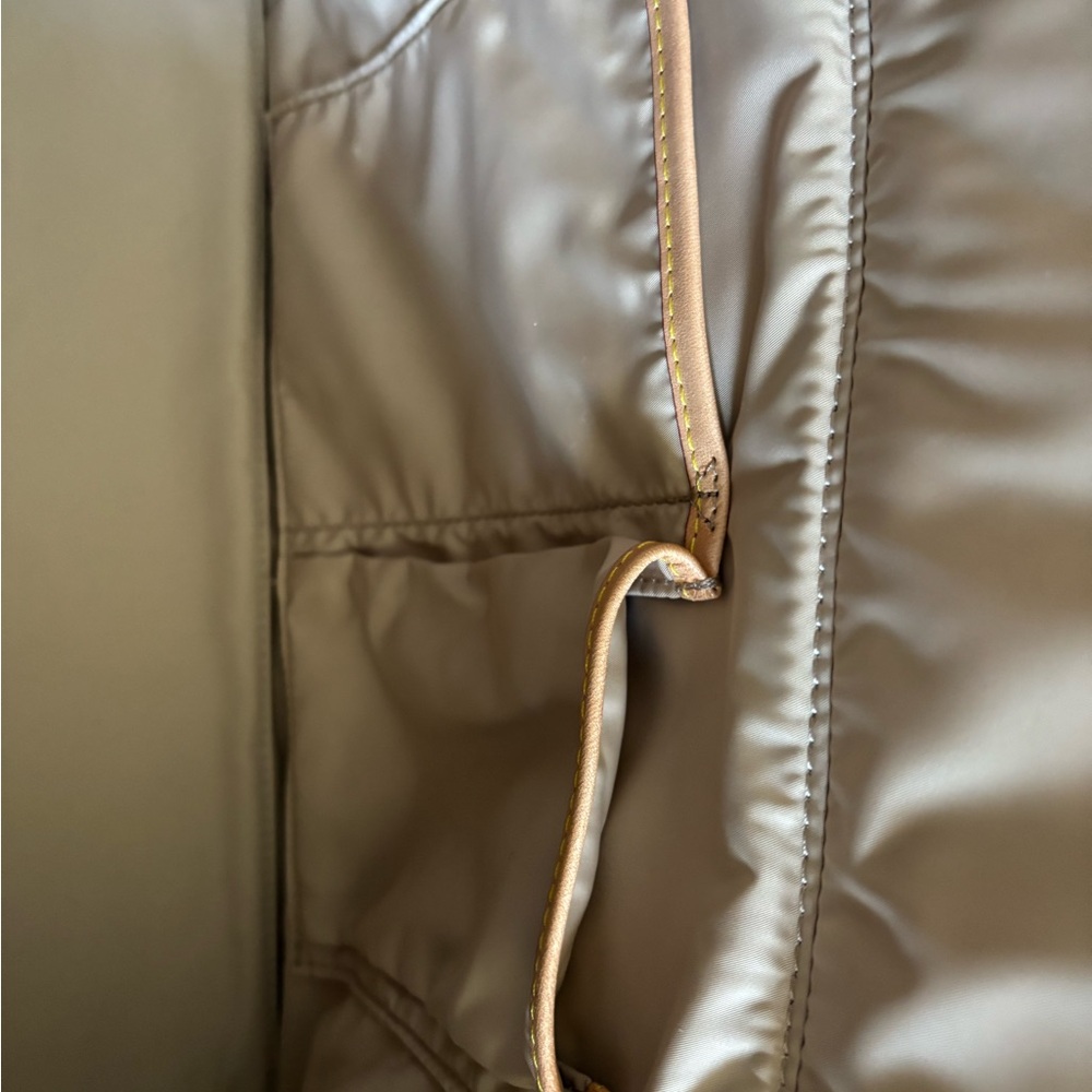 LEATHER MZ Wallace Medium Box Tote - Picture 5 of 6
